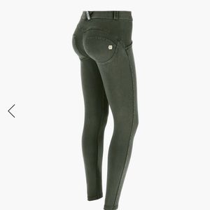 WR.UP® REGULAR-RISE DISTRESSED Deep Depths- XL